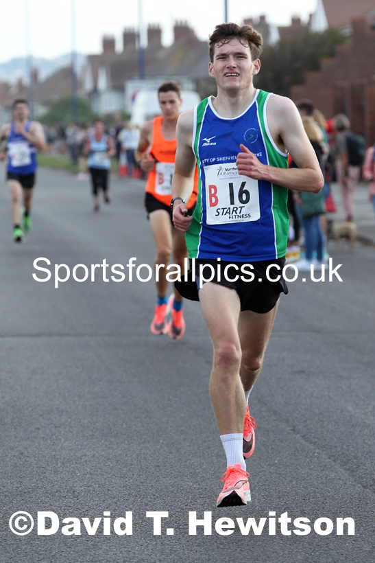 Senior mens 6 stage relay, 2021 Northern 6 and 4 Stage and Young Athletes Road Relays, Redcar. Photo: David T. Hewitson/Sports for All Pics